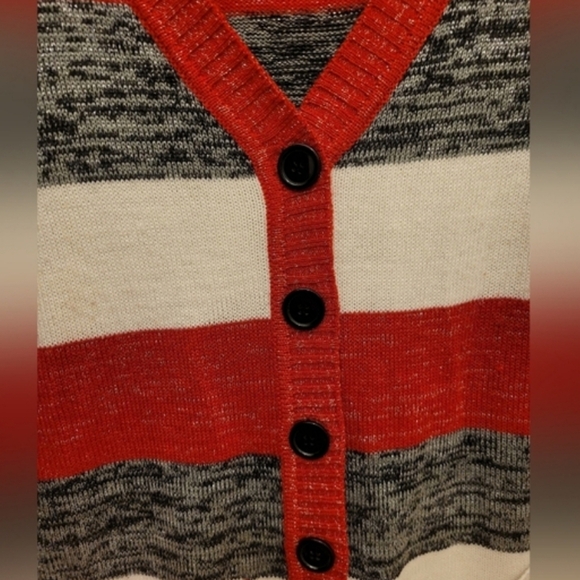 Canyon River Blues Red Black Metallic Button Down Sweater Size Medium - Picture 11 of 11